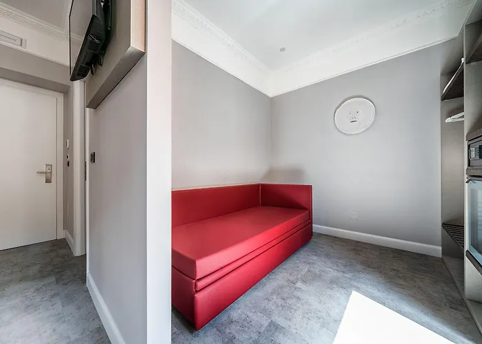 Varese Hotel